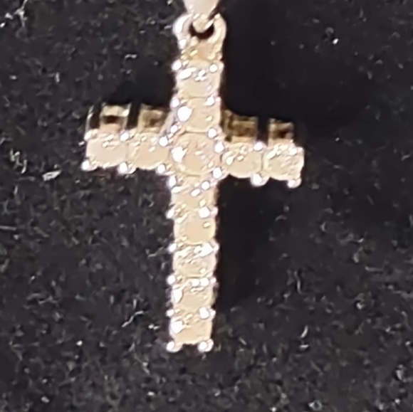 14 karat solid gold 12 diamond cross pendant with box link chain - Picture 6 of 12